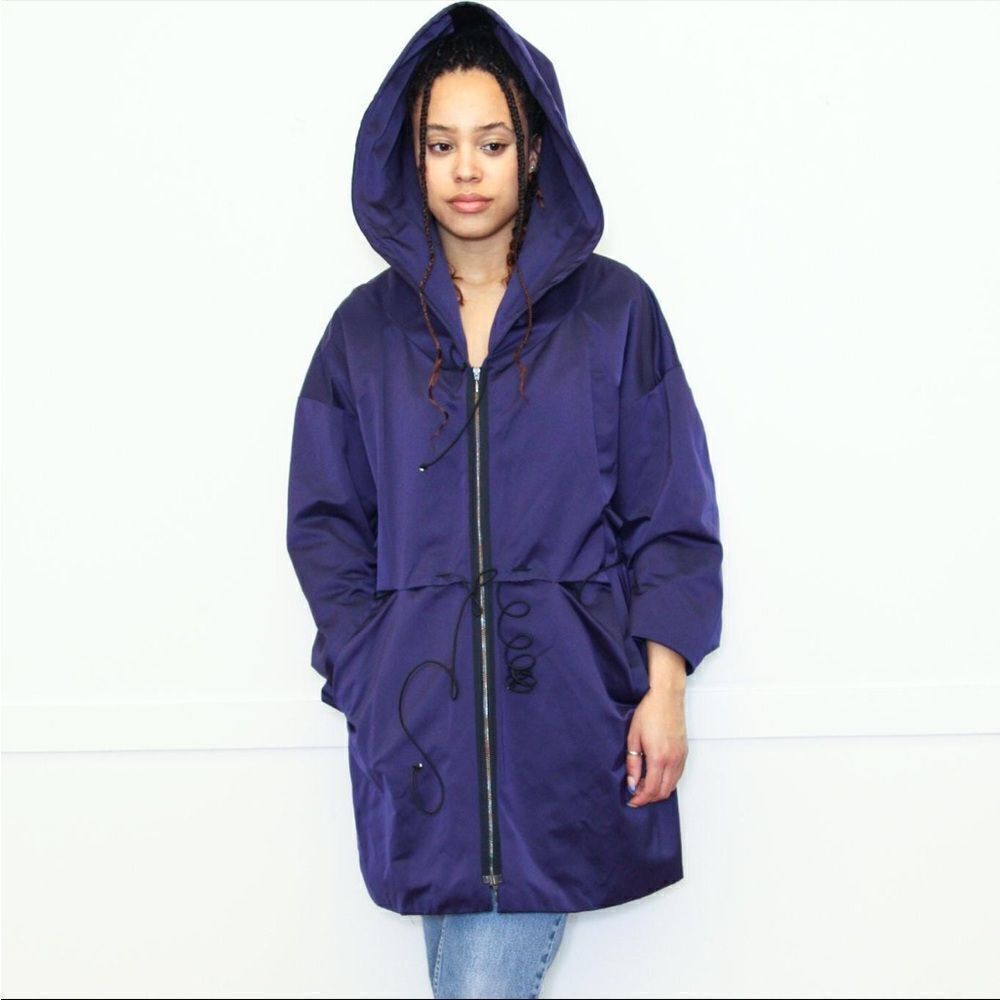 Marni Navy hooded drawstring raincoat windbreaker EUC Vintage size 38(size2)